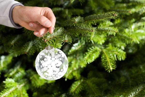 Διακόσμηση Του Χριστουγεννιάτικου Δέντρου — Φωτογραφία Αρχείου