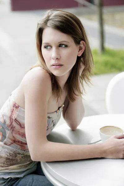 Teenage Girl Waiting Her Friend Open Air Cafe — Stock Photo, Image