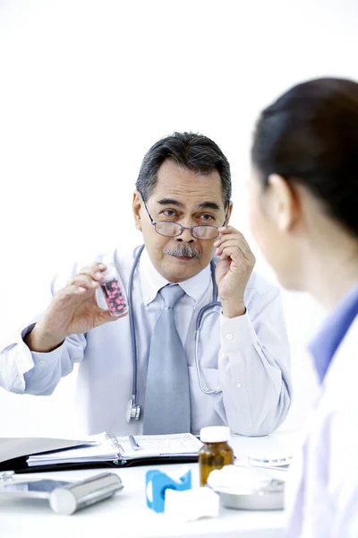 Médicos Tendo Uma Discussão — Fotografia de Stock