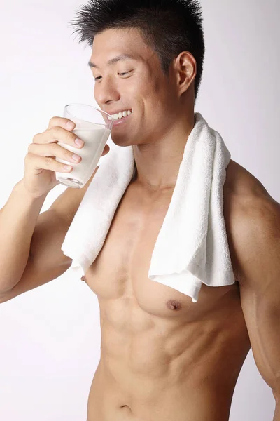 Hombre Bebiendo Vaso Leche — Foto de Stock
