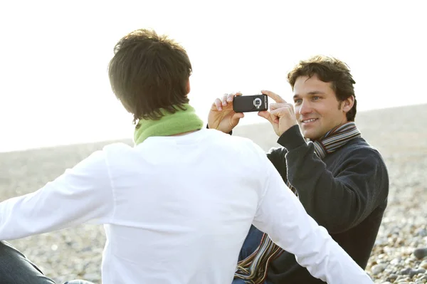 Two Men Taking Pictures Beach — Stock Photo, Image