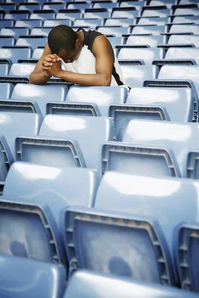 Hombre Deprimido Asiento Del Estadio — Foto de Stock