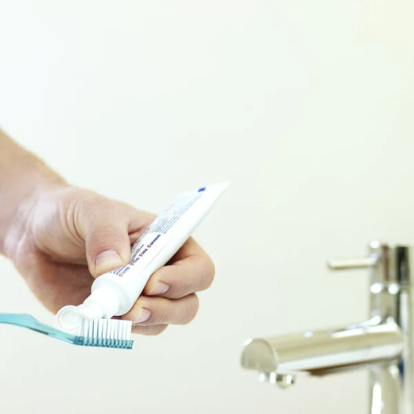 Close Man Hand Holding Toothbrush Toothpaste — Stock Photo, Image