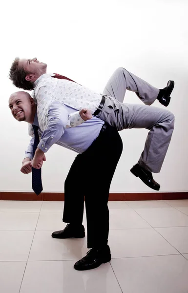 Dos Hombres Negocios Enojados Luchando — Foto de Stock