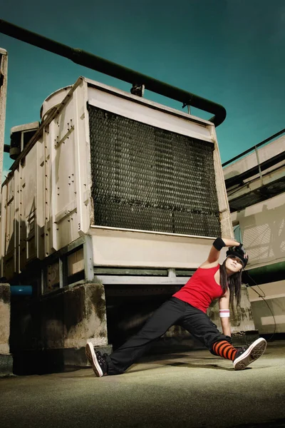 Jovem Breakdancing Rua — Fotografia de Stock