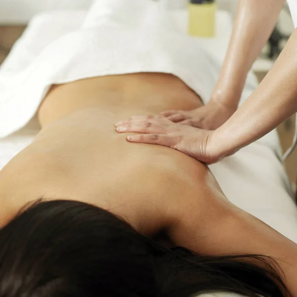 Woman Enjoying Relaxing Body Massage — Stock Photo, Image