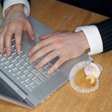 El yazısını kapat