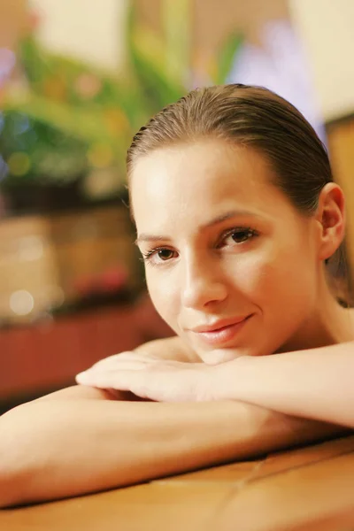 Woman Relaxing Bathtub Smiling Camera — Stock Photo, Image