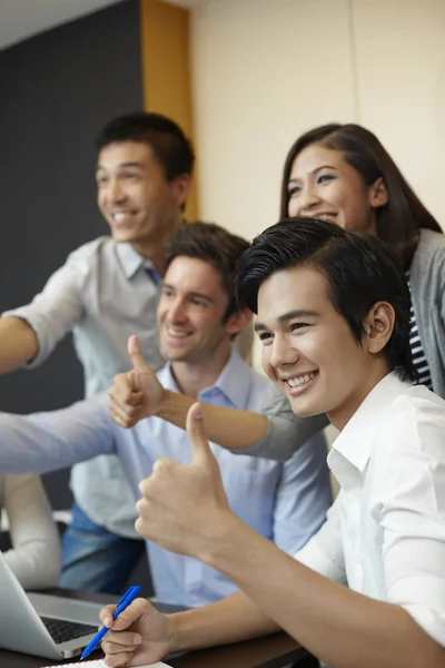 Business People Giving Thumbs — Stock Photo, Image