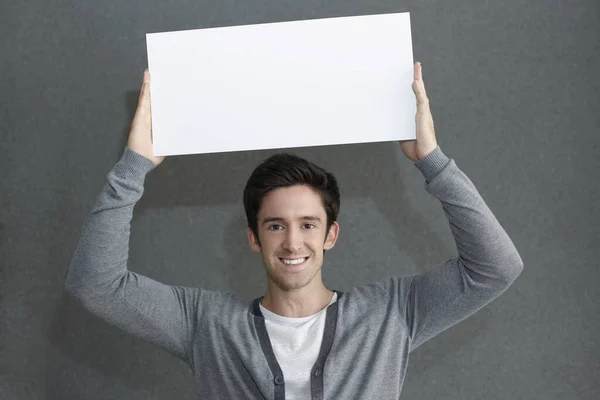 Homem Segurando Cartaz Branco — Fotografia de Stock