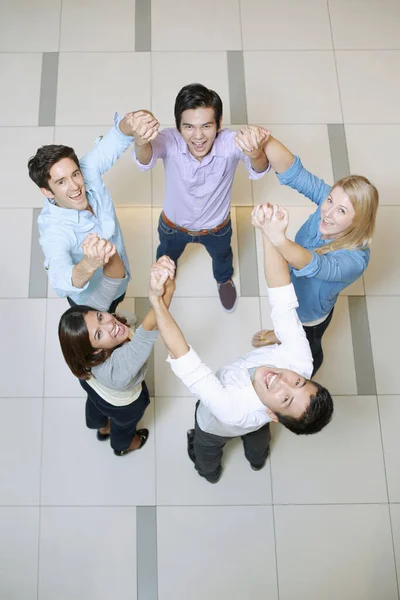 Empresarios Tomados Mano Círculo — Foto de Stock