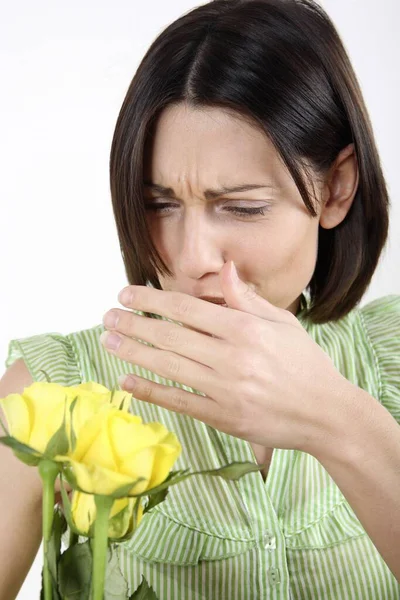 Mujer Punto Estornudar — Foto de Stock