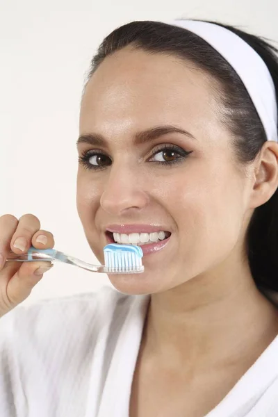 Woman Bathrobe Brush Her Teeth — Stock Photo, Image