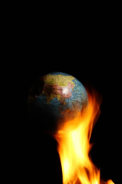 Глобус Огненном Абстрактном Фоне — стоковое фото
