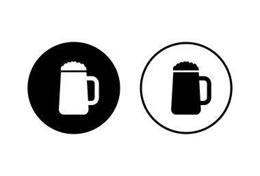 Beyaz arka planda bira simgeleri ayarlandı. Bira Simgesi modada sabitlendi