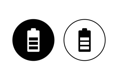 Beyaz arkaplana pil simgeleri yerleştirildi. Batarya vektörü ico