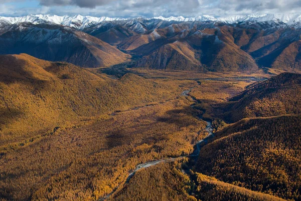 Taiga nehrinin üst görüntüsü
