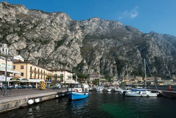 Limon Konsolosu Garda 'nın Seddi.