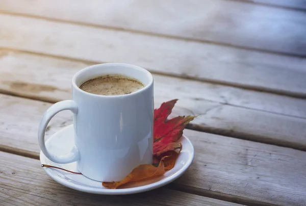 Top View Mug Coffee Latte Foam Wooden Table Hot Coffee — Stock Photo, Image