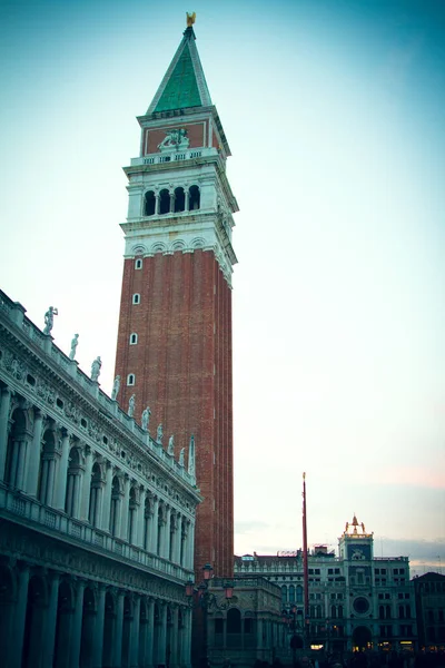 ヴェネツィアのサン マルコ夕暮れ時 — ストック写真