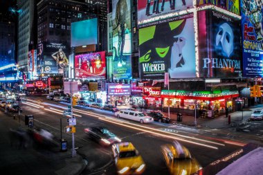 Gece Zaman Meydanı 'nda New York Şehri Trafiği
