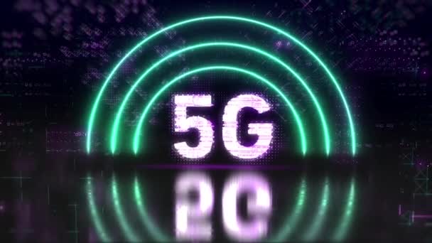 5G-клітинна мережа та символ концепції Інтернету. Неоновий глюк. 4k анімація — стокове відео