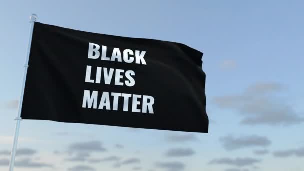 Black Lives Matter acenando com a bandeira. Símbolo do movimento dos direitos humanos. Acabar com o racismo — Vídeo de Stock