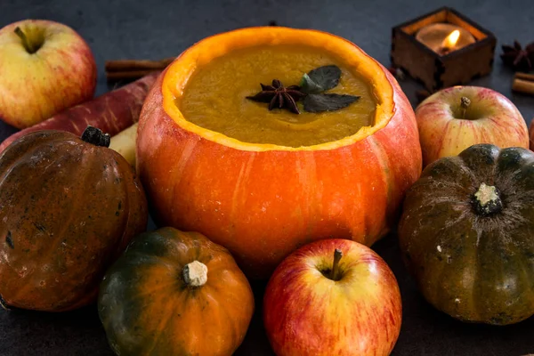 Soupe Courge Dans Bol Citrouille Sur Fond Gris Texturé Avec — Photo