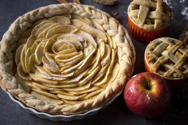 Apfelkuchen Von Oben Hausgemachte Apfelkuchen Draufsicht Foto Leckere Apfelkuchen Oder — Stockfoto