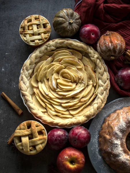 Klassisches Französisches Apfelkuchen Mit Honig Foto Von Oben Süße Torte — Stockfoto