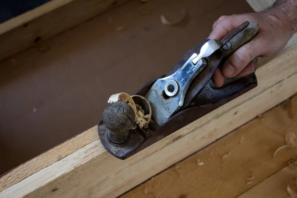 Vliegtuig Gereedschap Close Foto Houten Achtergrond Met Kopieerruimte Huisrenovatieconcept — Stockfoto