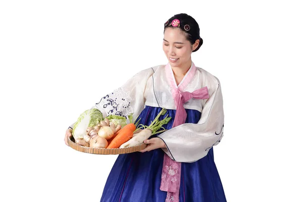Hanbok Giyen Koreli Güzel Kızlar Kimçi Yapmak Için Taze Sebze — Stok fotoğraf