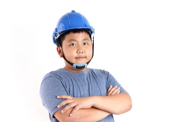 一个戴着蓝色头盔的亚洲男孩想成为一名电气工程师 白人背景 — 图库照片