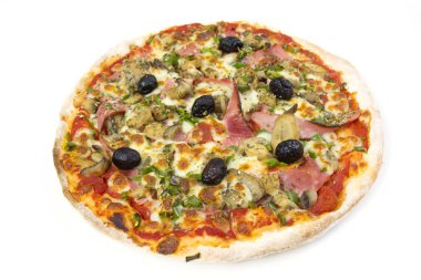 jambon ve mantar beyaz bir arka plan üzerinde pizza