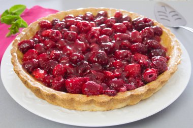 lezzetli bütün ahududulu tart