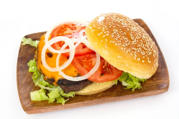 Гамбургер Жареным Стейком Белом Фоне — стоковое фото