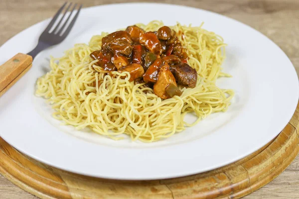 Carne Cocida Pollo Fideos Chinos — Foto de Stock