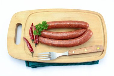 Tahtada çiğ merguez