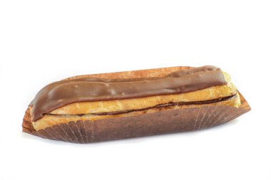 Beyaz arka planda çikolata ekini