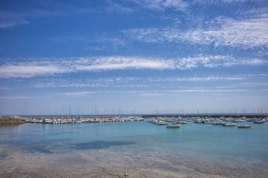 Vende 'deki Jars-sur-mer marinası.