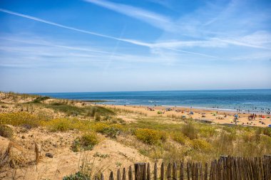 Vende 'deki Jard-sur-mer' de mayın plajı (Fransa)