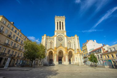 Saint-Etienne (Fransa) şehrindeki Saint Charles Katedrali)