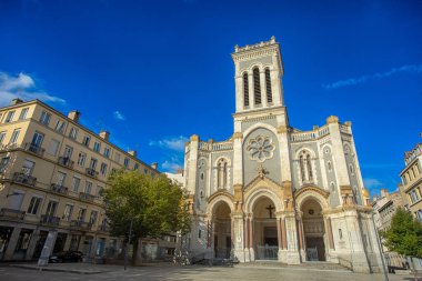 Saint-Etienne (Fransa) şehrindeki Saint Charles Katedrali)