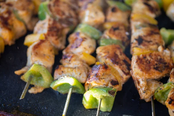 Gegrilde Kip Peper Spiesen — Stockfoto