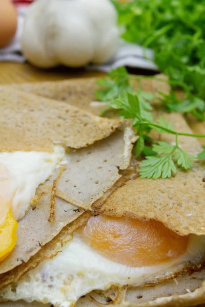 Panqueca Salgada Com Queijo Ovos — Fotografia de Stock