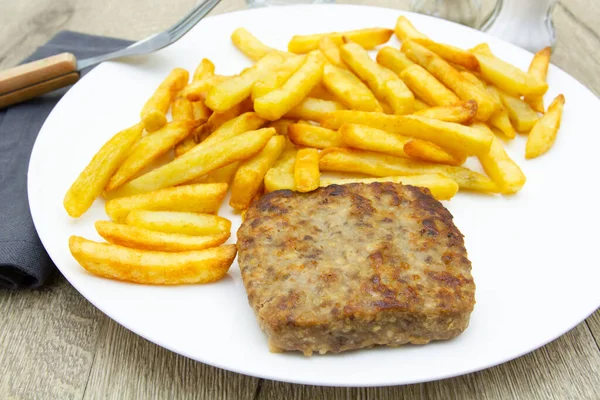 Biftek ve patates kızartması