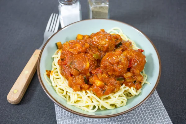 Albóndigas Ternera Salsa Tomate Espaguetis —  Fotos de Stock