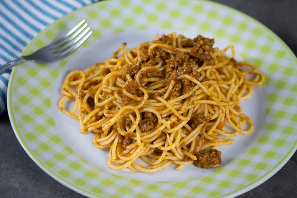 Plato Espaguetis Con Boloñesa —  Fotos de Stock