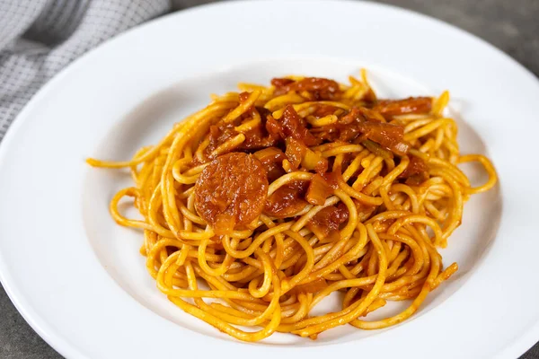 Plate Spaghetti Arrabiata Table — Stock Photo, Image