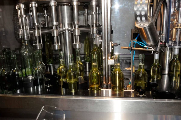 Imbottigliamento Del Vino Moderno Impianto Industriale Imbottigliamento Del Vino — Foto Stock